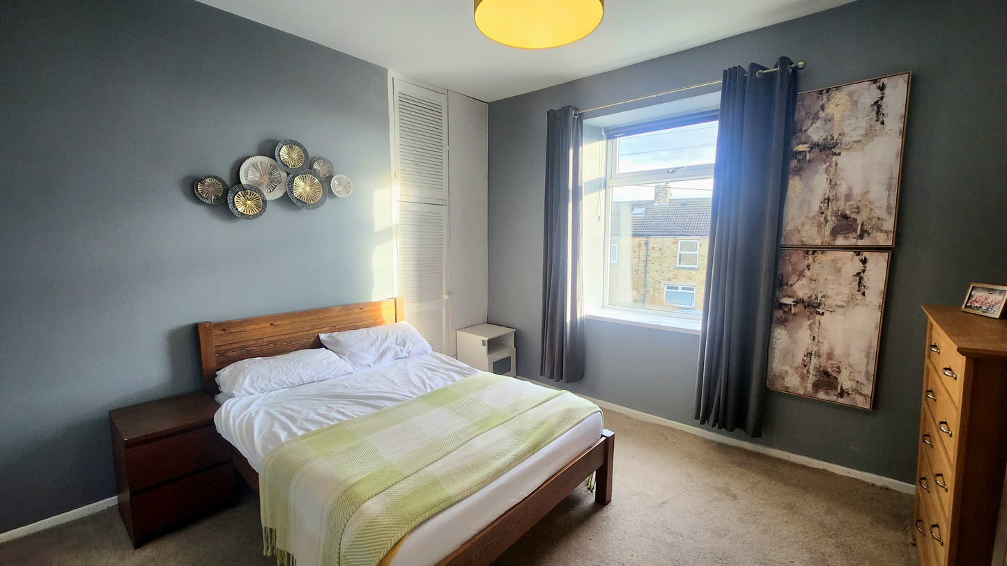 Well Bank, Billy Row (LET)