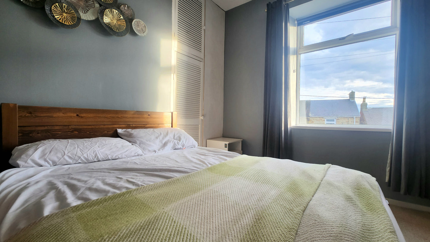 Well Bank, Billy Row (LET)