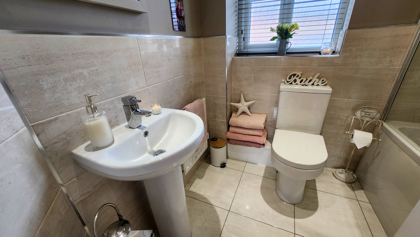 Redmire Drive, Delves Lane (SOLD STC)