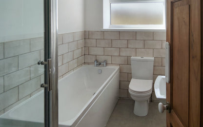Oak Terrace, Holmside (LET)
